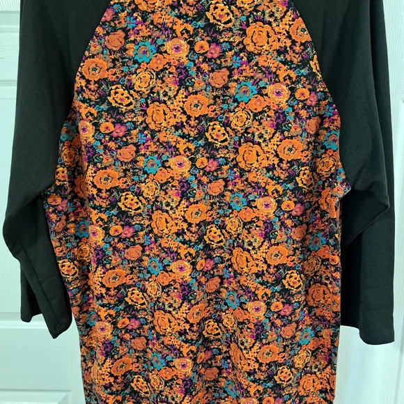 LulaRoe - Picture 2 of 4